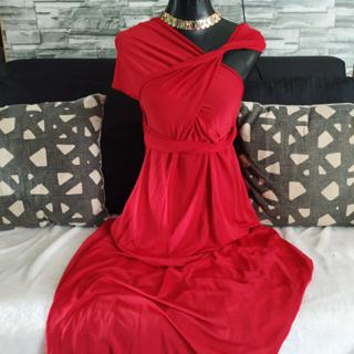 maroon gown for wedding sponsor