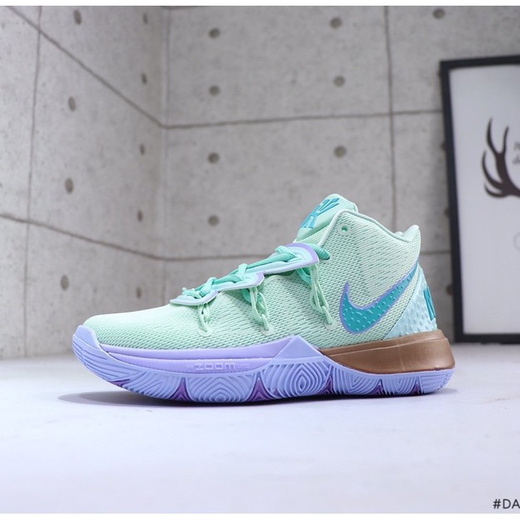 kyrie basketball boots