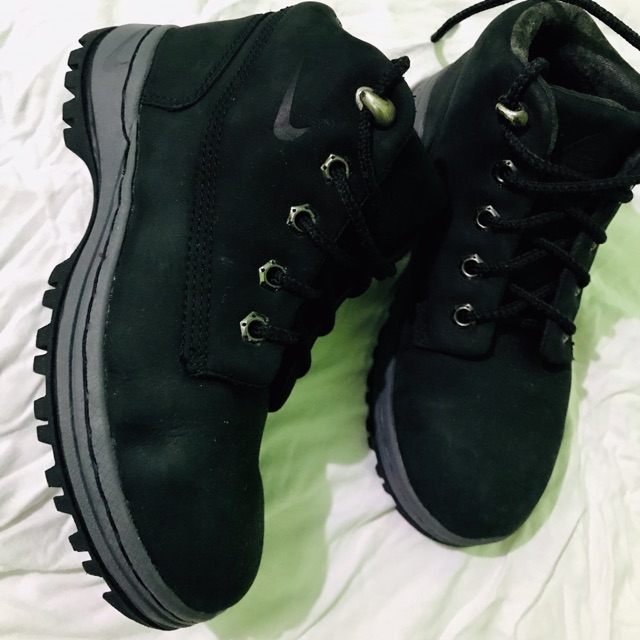 nike acg boots
