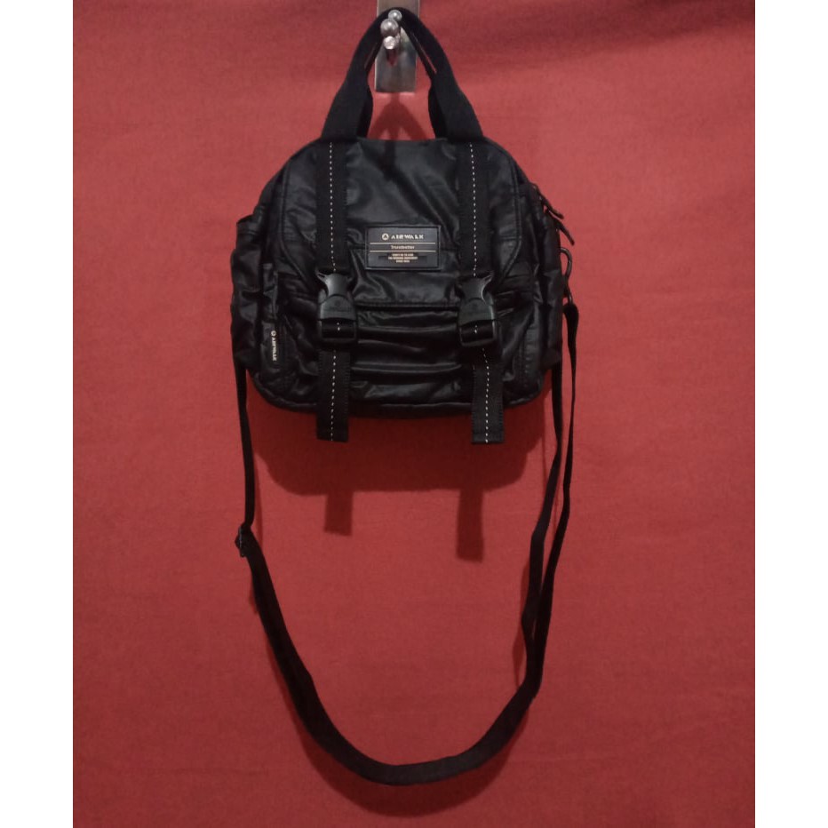 airwalk sling bag