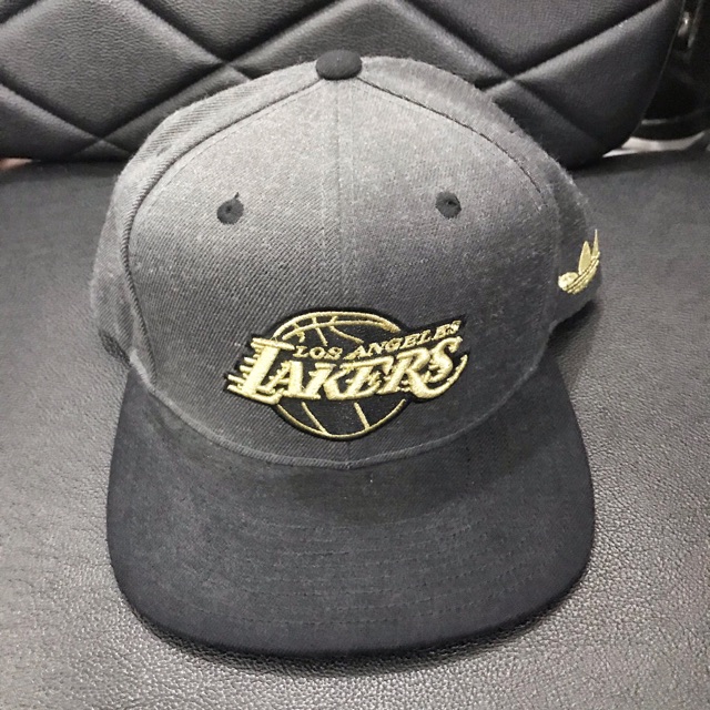 adidas lakers snapback