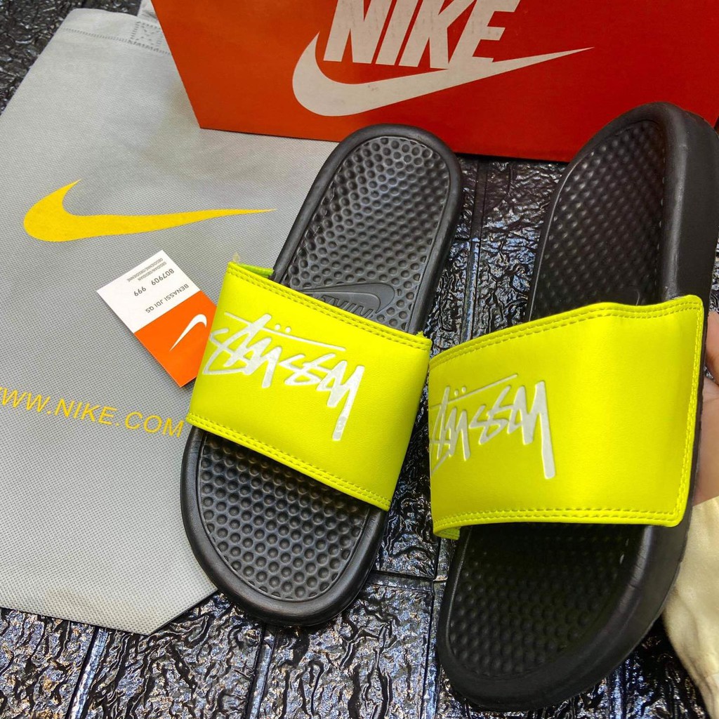nike flip flops copy