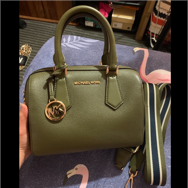 Michael Kors Small Hayes Duffle Bag Preloved | Shopee Philippines