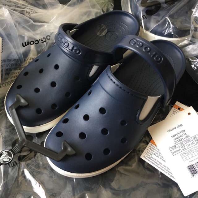 white crocs j3