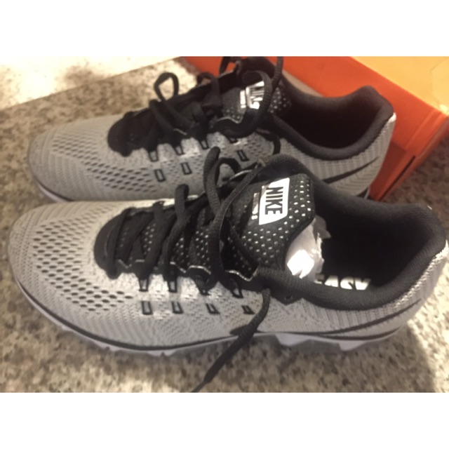 nike tailwind 9