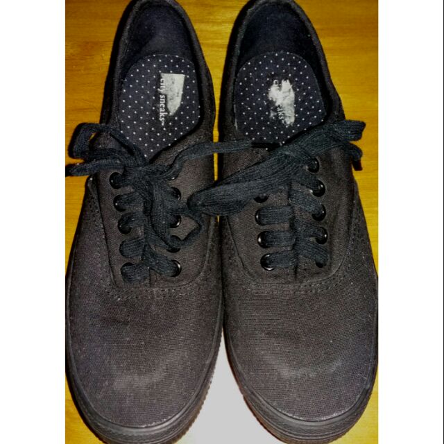 payless canvas shoes