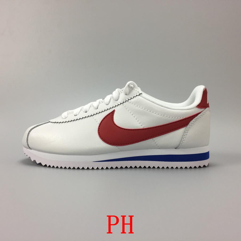 classic nike sneakers womens