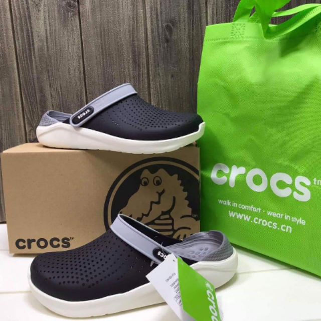 crocs box