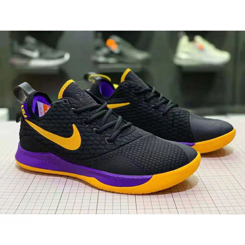 lebron witness 3 outdoor