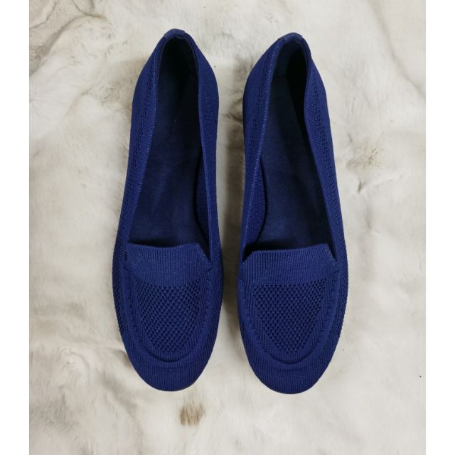 navy blue rothys