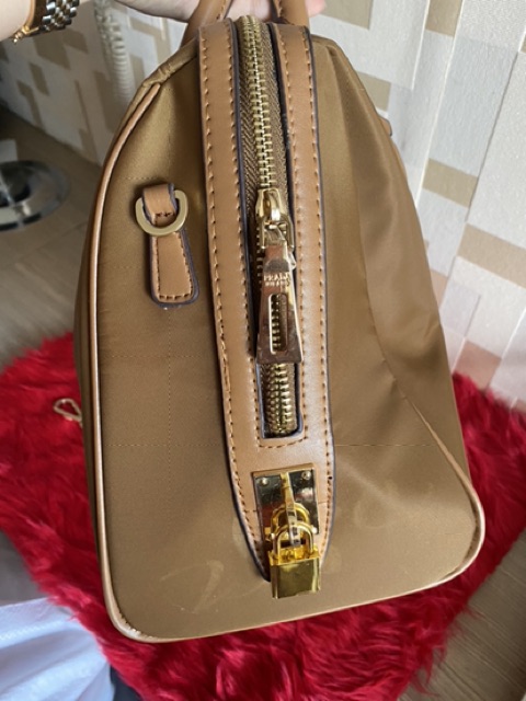 Prada 2way lampo zipper | Shopee Philippines