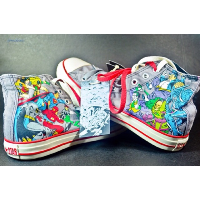 chuck taylor justice league