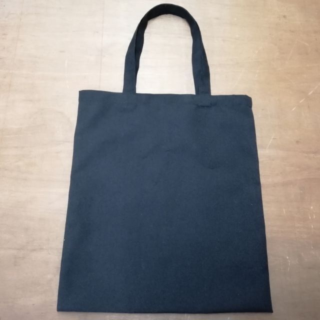 black tote bag