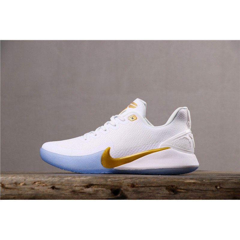 kobes shoes womens