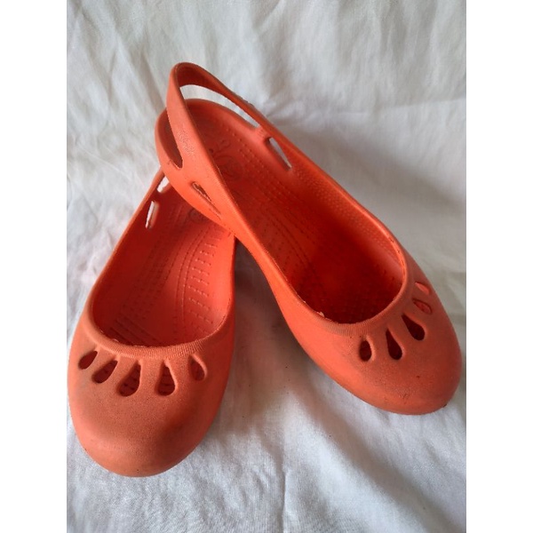 Crocs flats womens (size 6) | Shopee Philippines