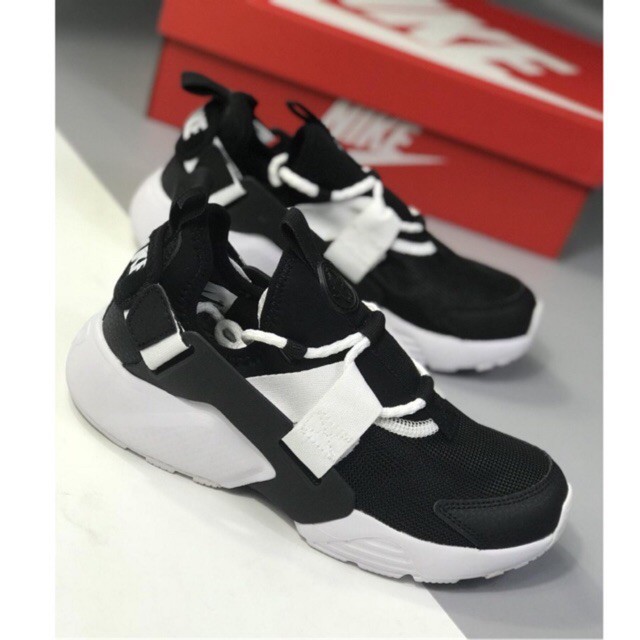 nike air huarache city sneakers