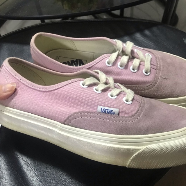 lilac vans