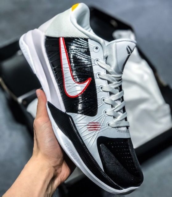 kobe 5 reverse bruce lee