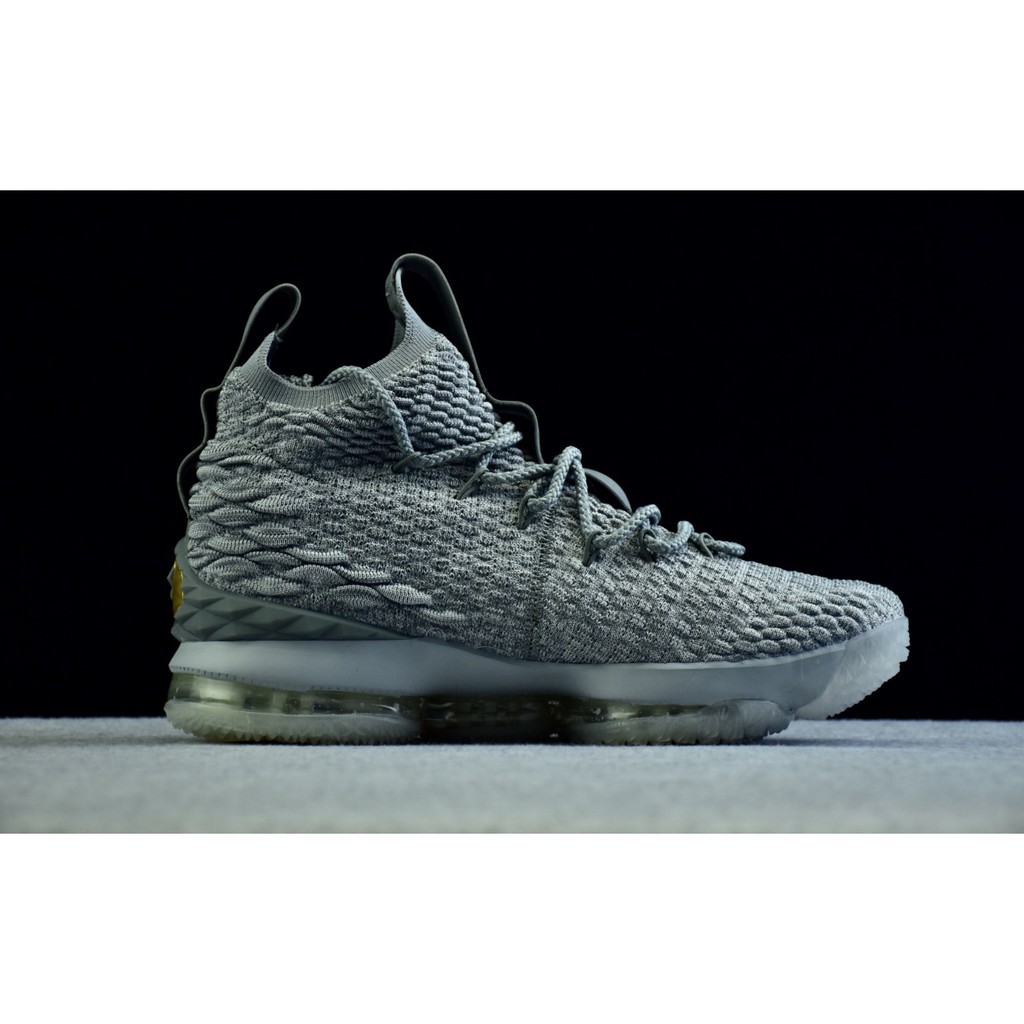 lebron knit shoes