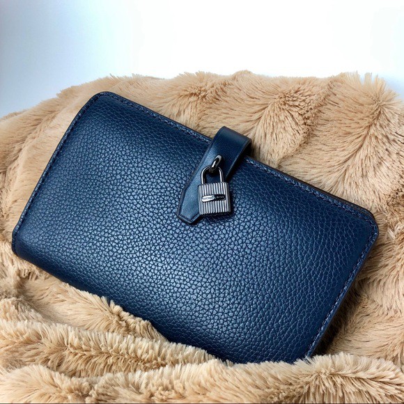 Michael Kors Adele Slim Bifold Wallet Navy | Shopee Philippines