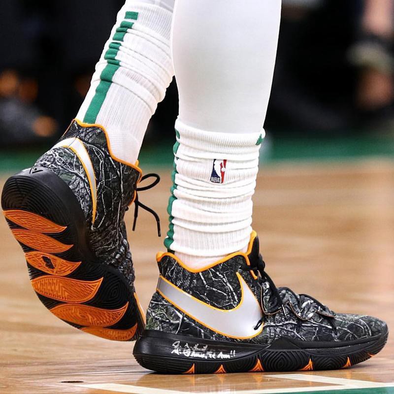 kyrie taco shoe