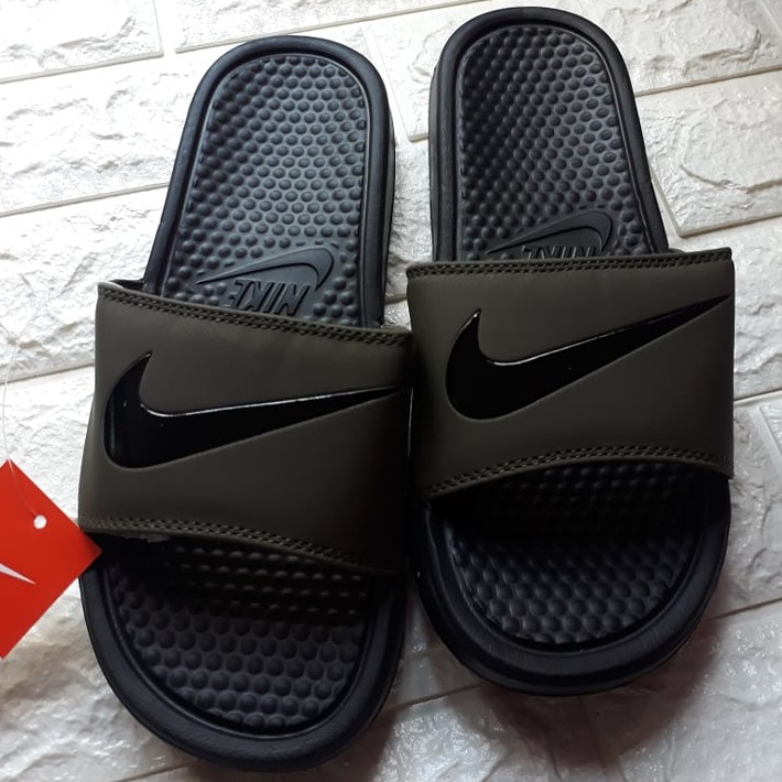 Nike Benassi JDI Slippers - Men's Slide 