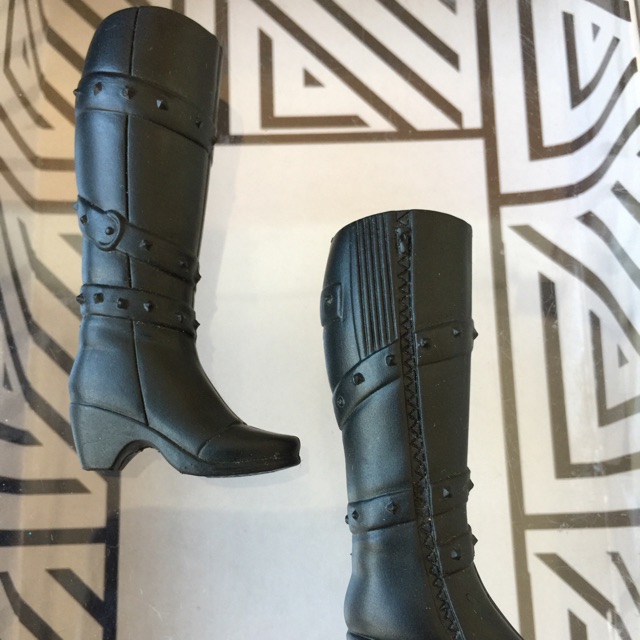 curvy knee high boots