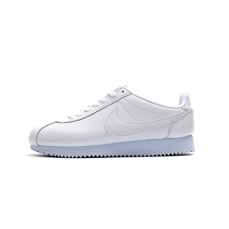 white classic nike shoes