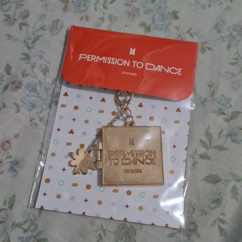 BTS Memorial Keyring Official Concert Merch (ready to ship) Shopee Philippines