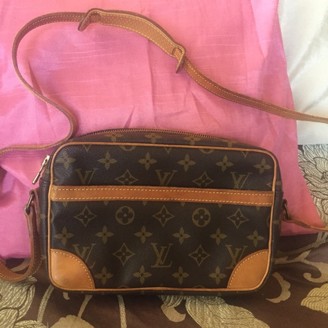 chanel 19 small flap bag