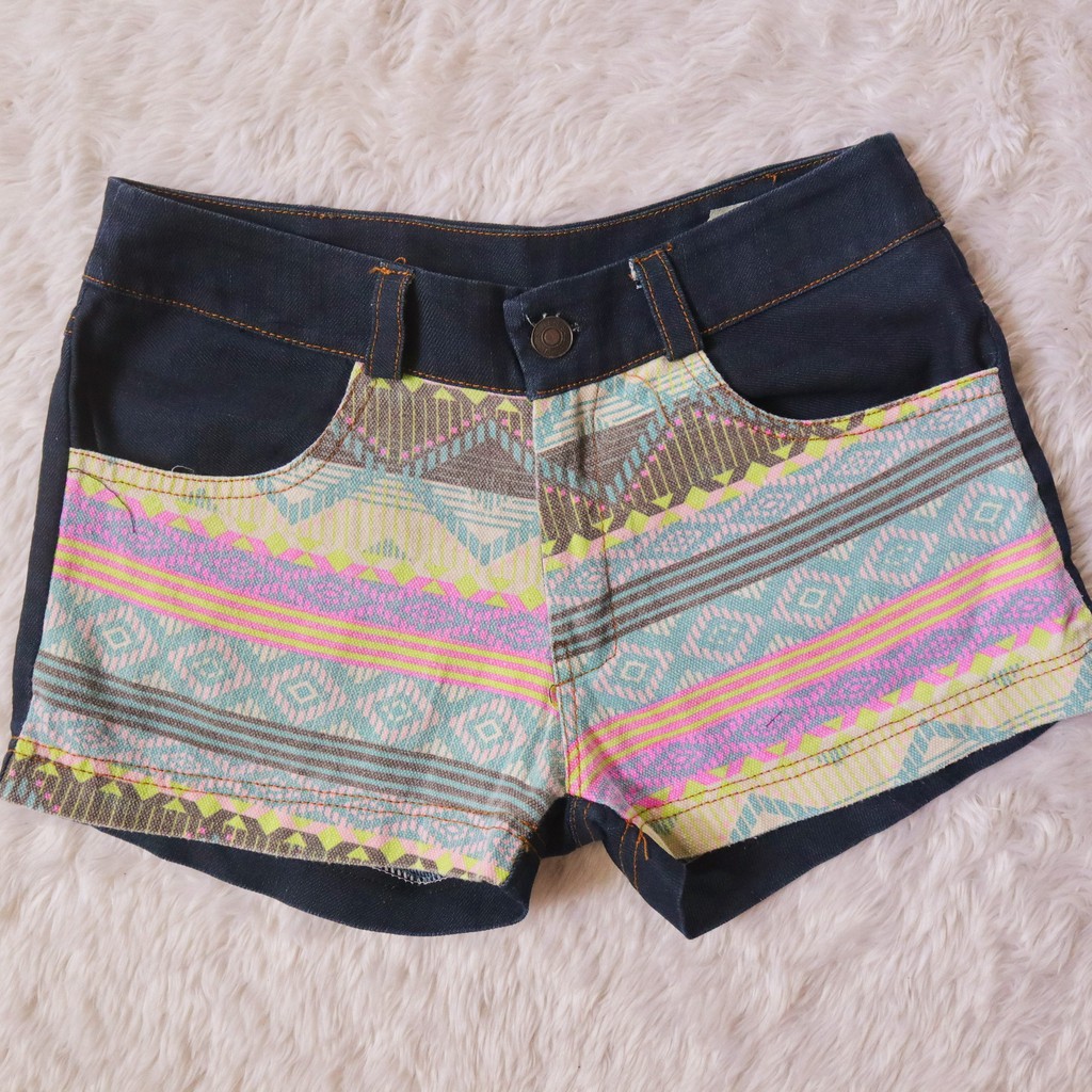 PRELOVED Aztec Shorts Size 25 27 Low waist | Shopee Philippines