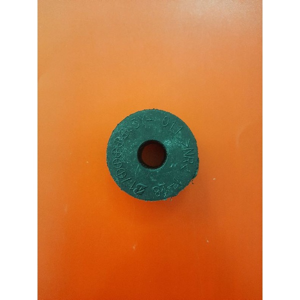 Shock Bushing Lower for Trailblazer & Colorado GM94708484 Shopee