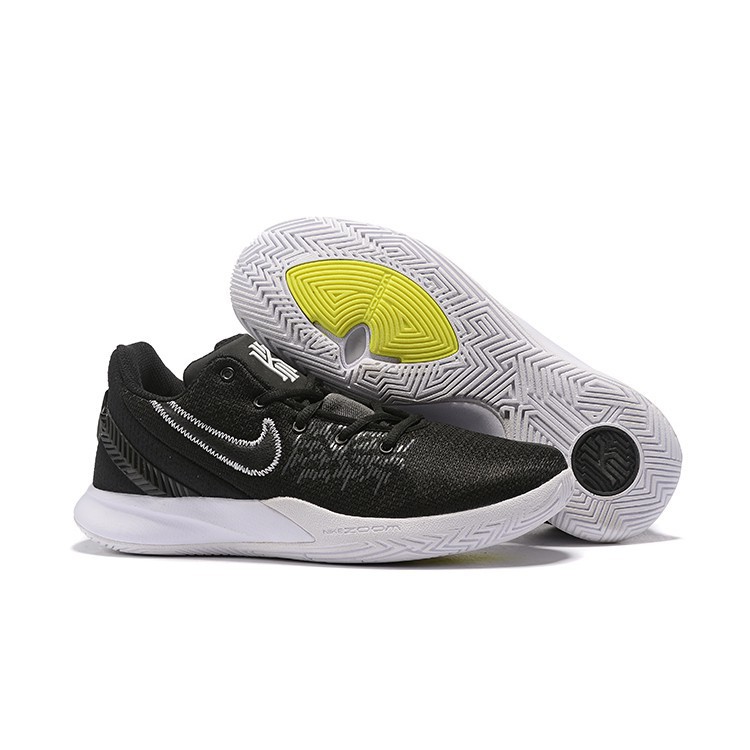 kyrie flytrap black and white