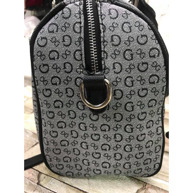 guess doctors bag price