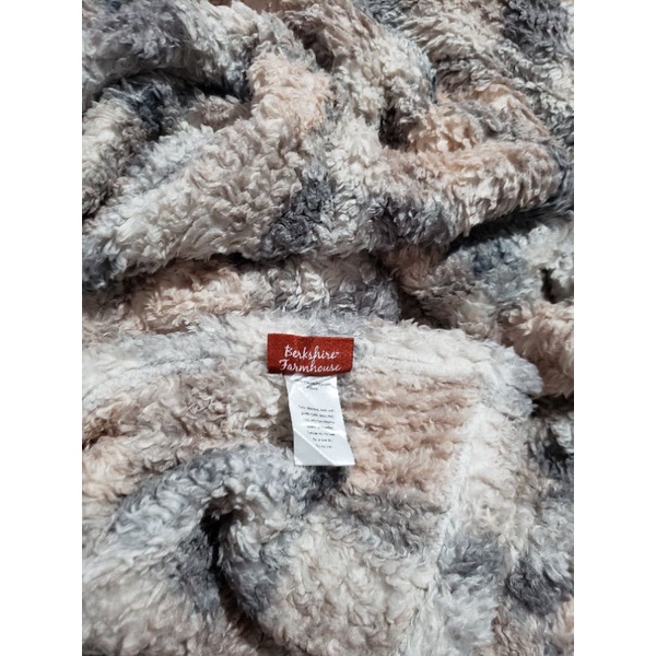 Berkshire Farmhouse Fur Blanket plaid sherpa blanket throw Shopee Philippines