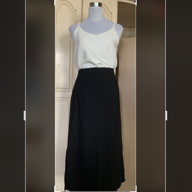 plain black long skirt