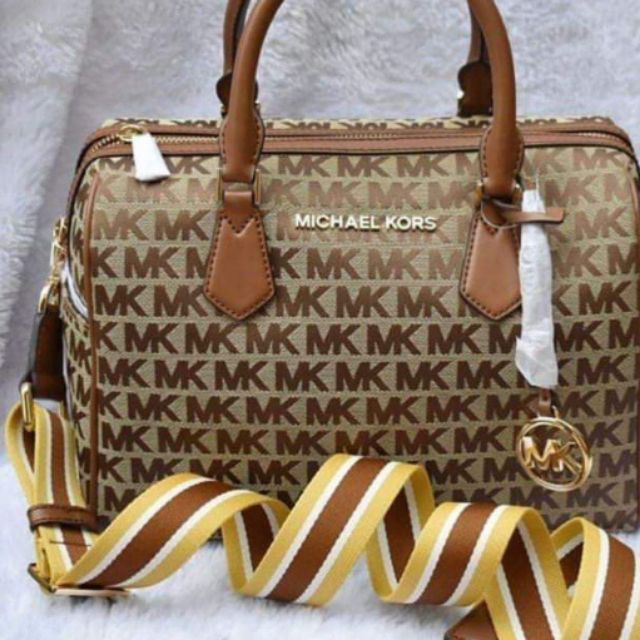 michael kors hayes duffle bag