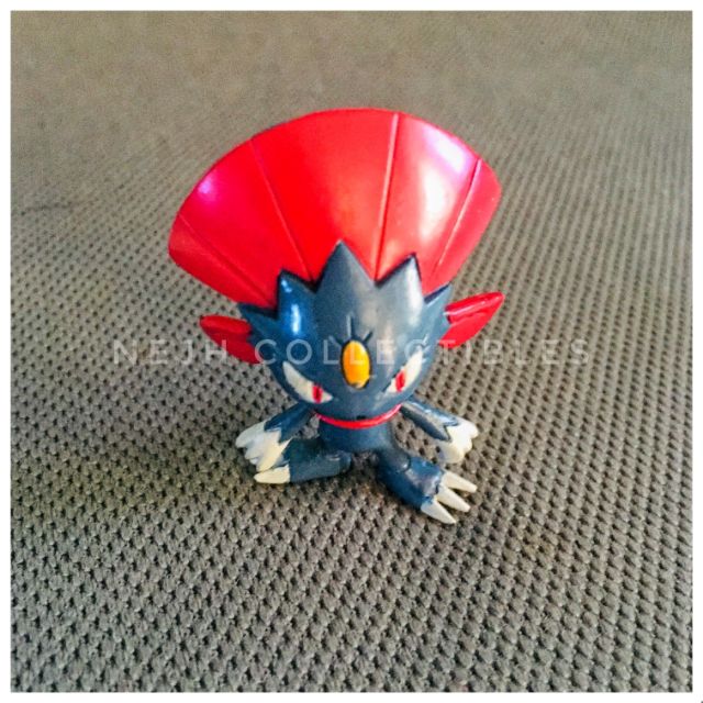 weavile figure