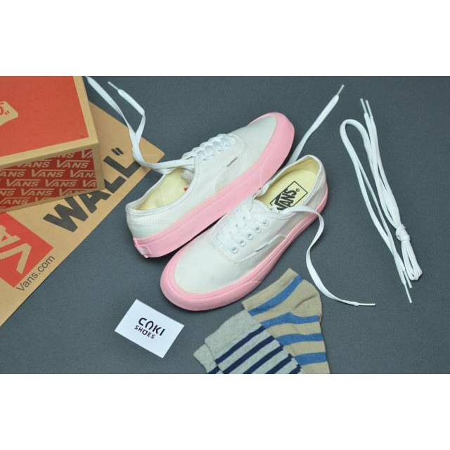 vans authentic lite white