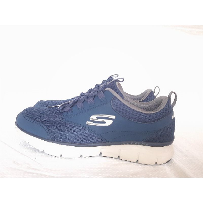 skechers air cooled memory foam white