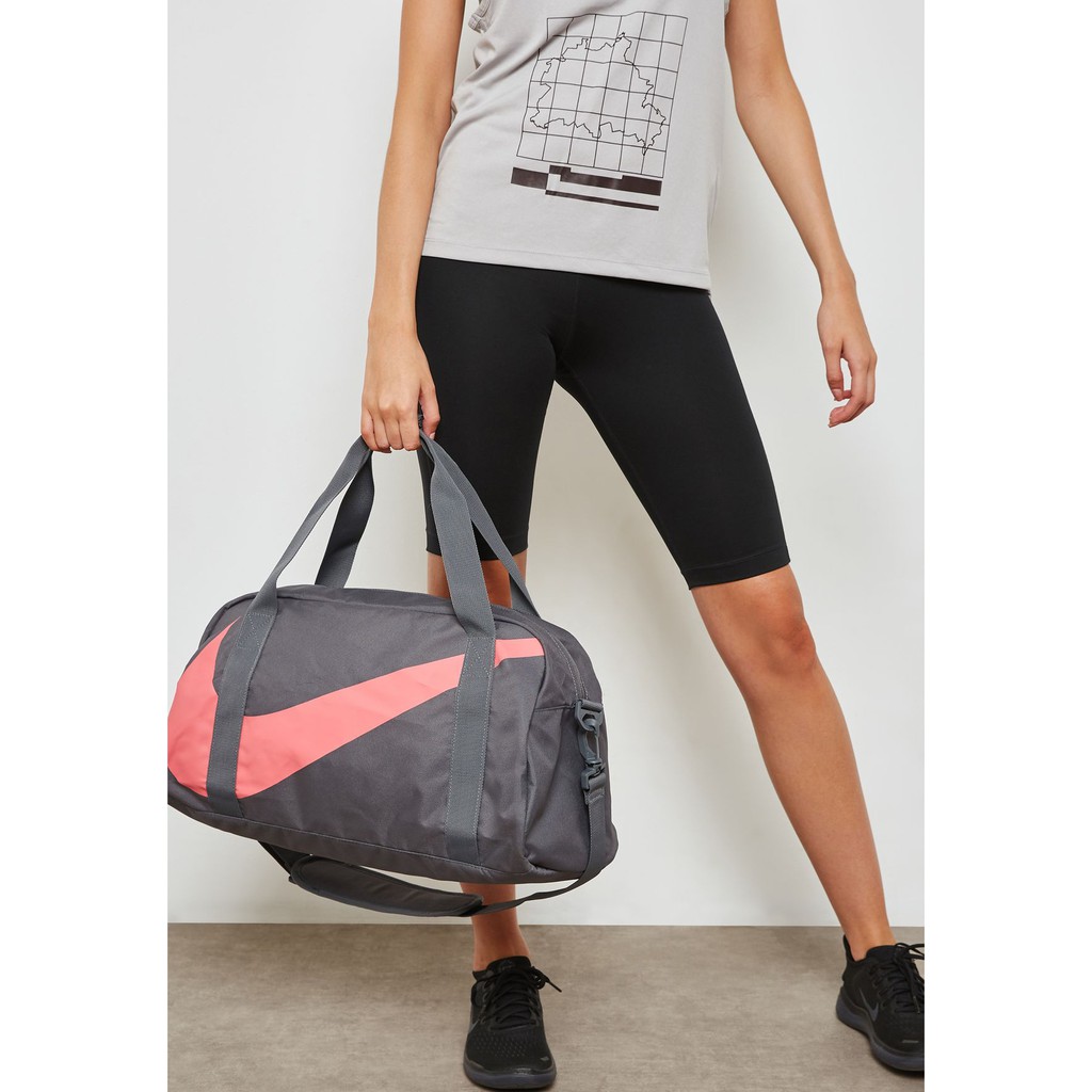 Banzai Una herramienta central que juega un papel importante. Implacable Nike Gym Club Unisex Duffel Bag BA5567 | Shopee Philippines