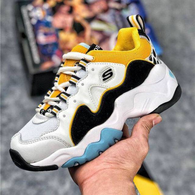 one piece edition skechers