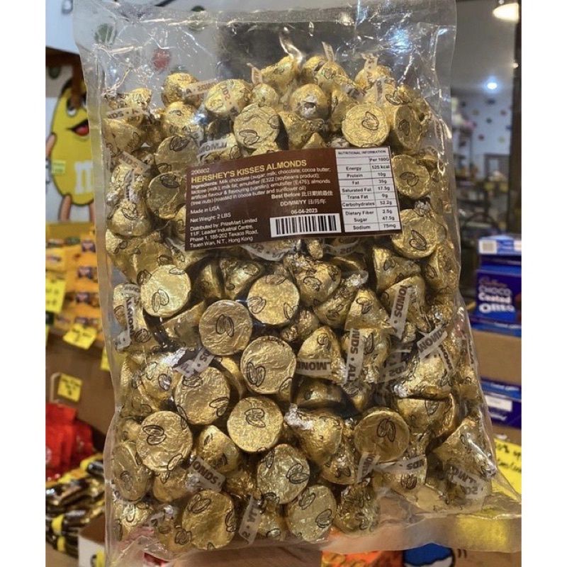 HERSHEY'S KISSES Gold Foils Milk Chocolate with Almonds Candy