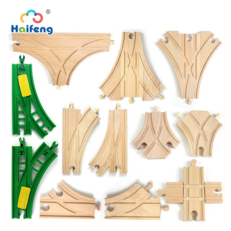 thomas and friends wooden train tracks