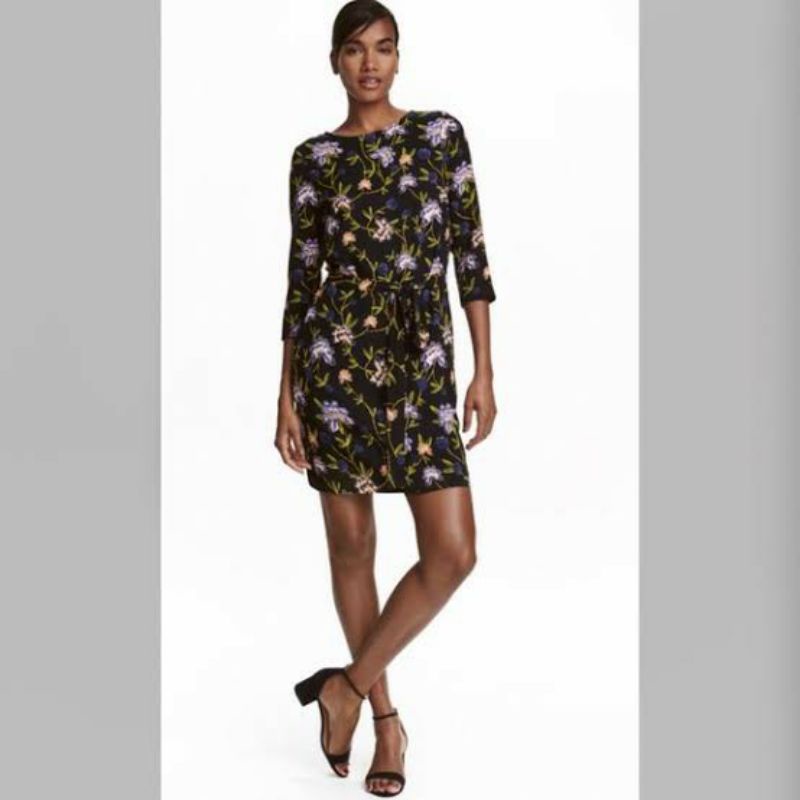 H & M Black floral dress (no belt Can Be Changed Or Own Variations