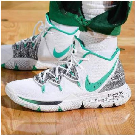 kyrie irving's basketball shoes