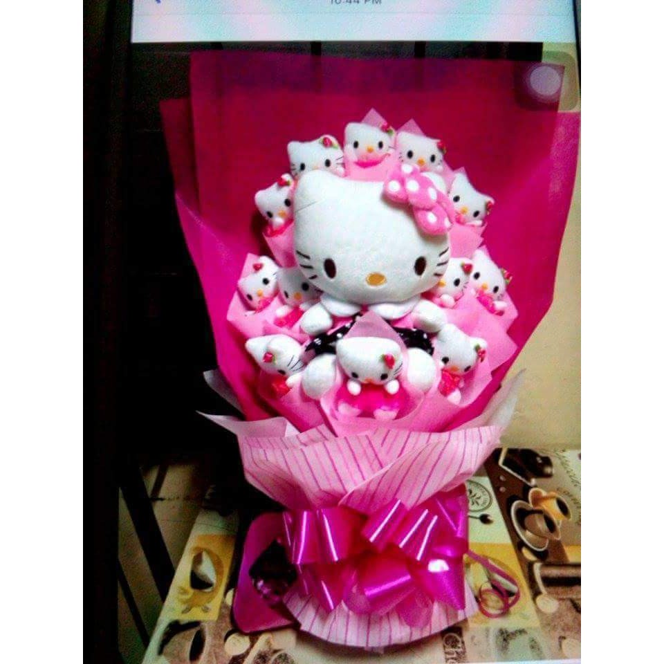 bouquet of stuffed toys