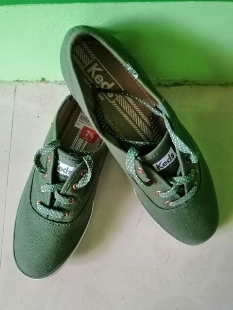 dark green keds