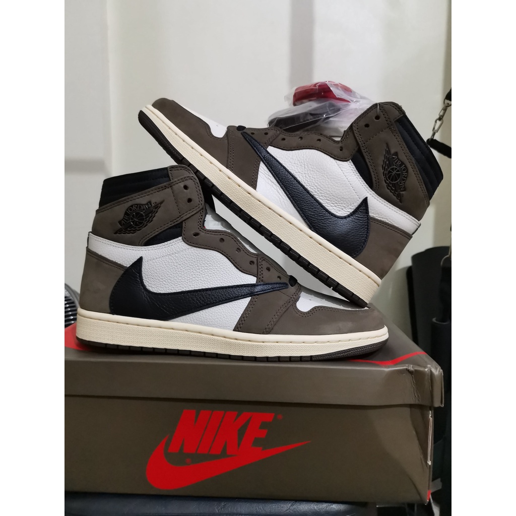 j1 travis scott high price