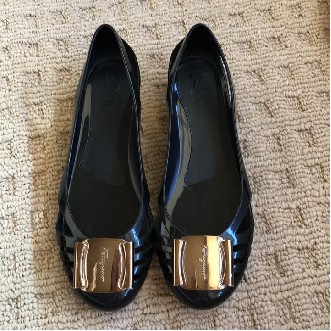 salvatore ferragamo jelly flat shoes